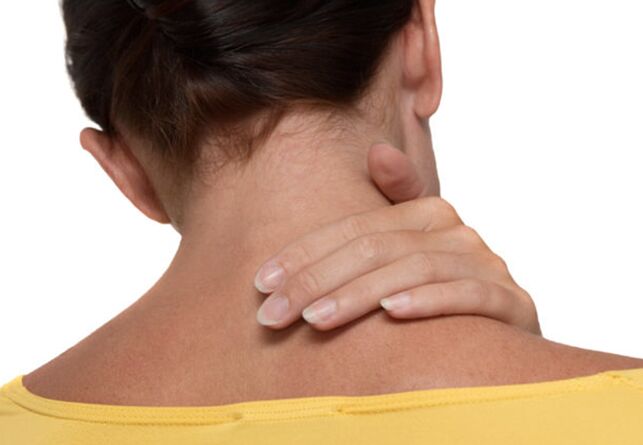 Dolor en el cuello con osteocondrosis de la columna cervical