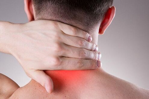 Dolor de osteocondrosis en el cuello